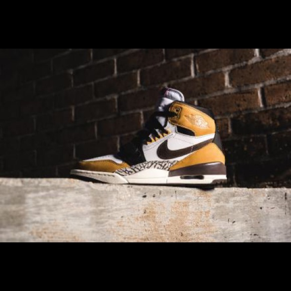 Nike Air Jordan in wheat - Picture 6 of 8
